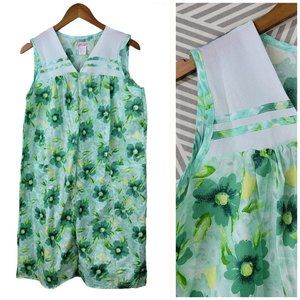 New Floral Housecoat Patio Dress Robe size Medium lightweight summer Muumuu